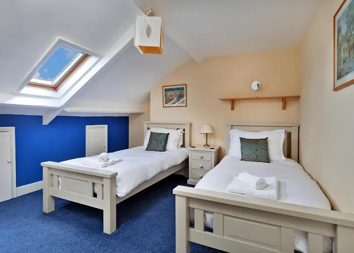 Finest Retreats - Adventure House